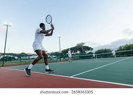 青训小将破门后被队友高高举起